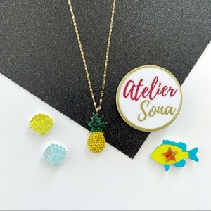 Crystal Encrusted Dainty Pineapple Necklace
